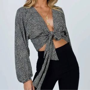 NWT Princess Polly Tie Front Cropped Blouse